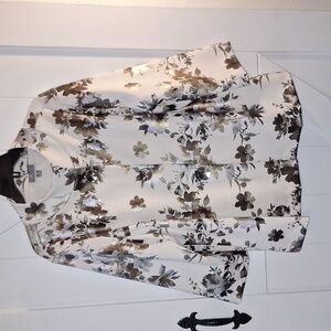 Georgeous JM Collection Jacket / Blazer Cream with metallic Print Flowers